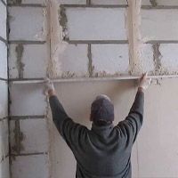 Выравнивание стен штукатуркой